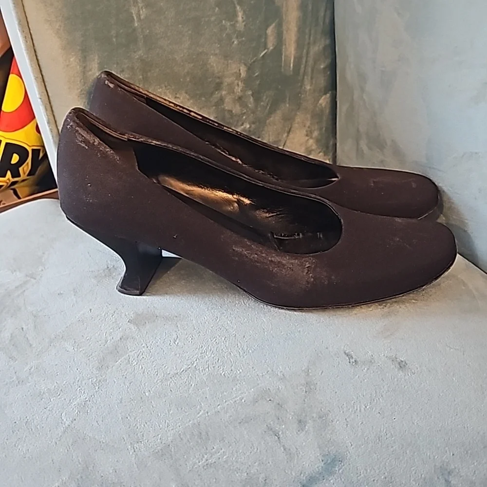 Authentic Vintage Prada Black Satin Architectural Funnel Heel Pumps 😍